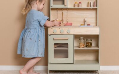 Duurzame houten speelgoedkeukens: de leukste speelplek voor kleine chefs!